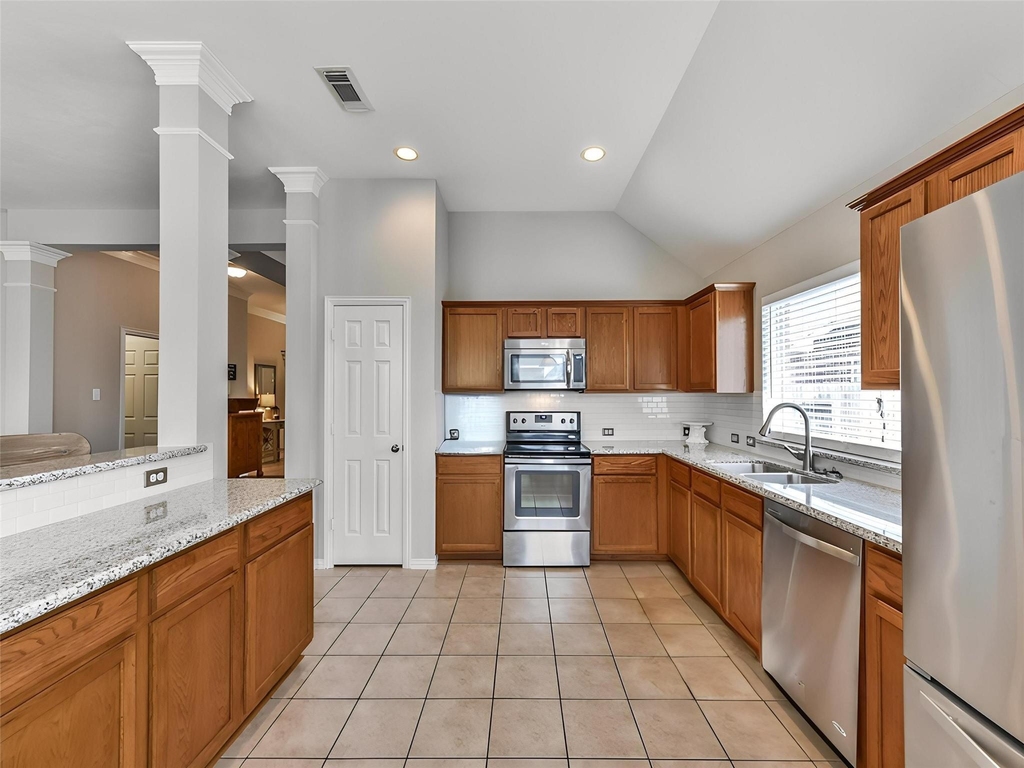 7611 Waterlilly Lane - Photo 1