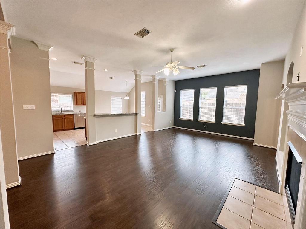 7611 Waterlilly Lane - Photo 5