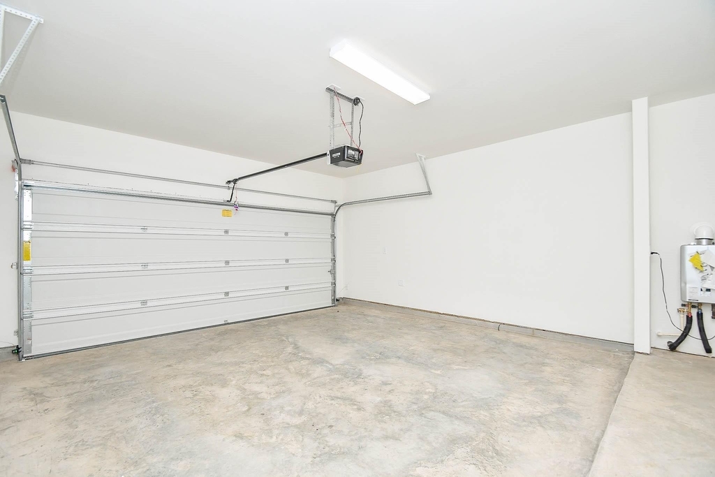 25230 Benroe Street - Photo 21
