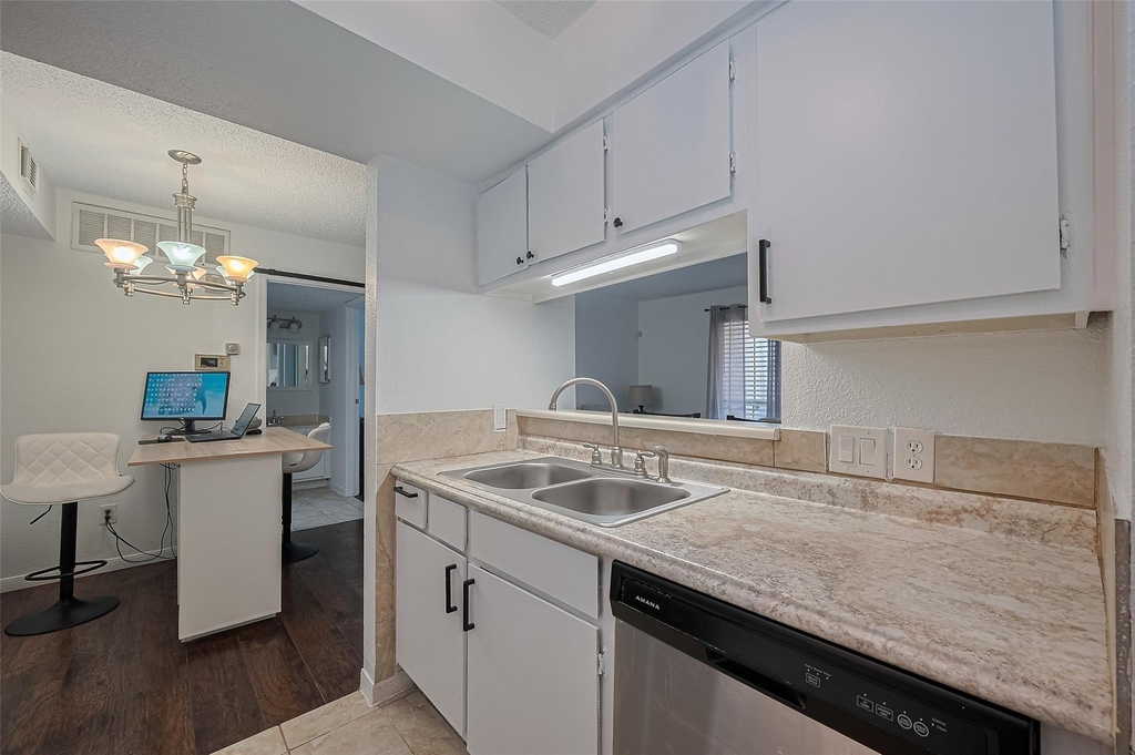1505 Ward Road - Photo 12