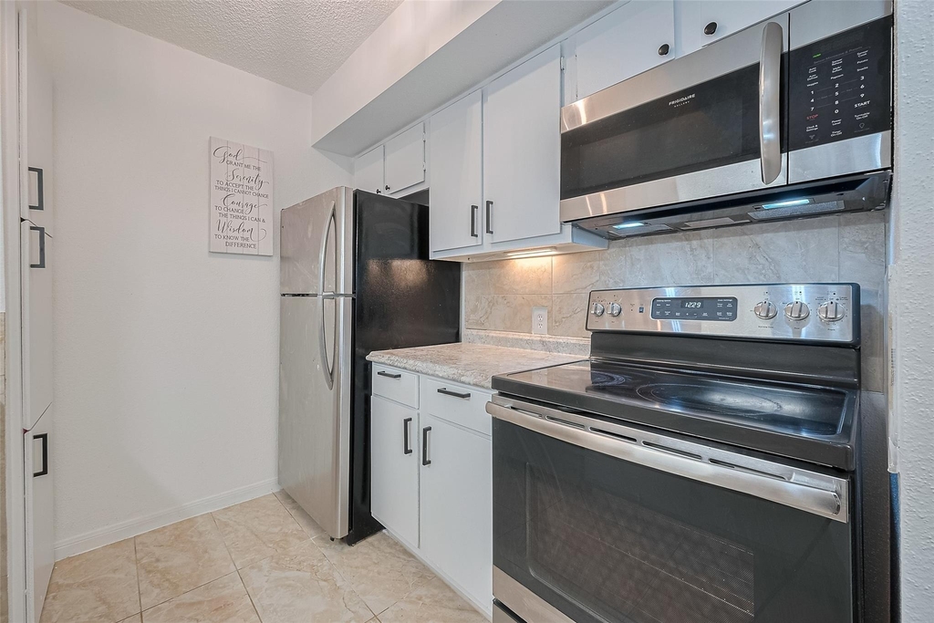 1505 Ward Road - Photo 8