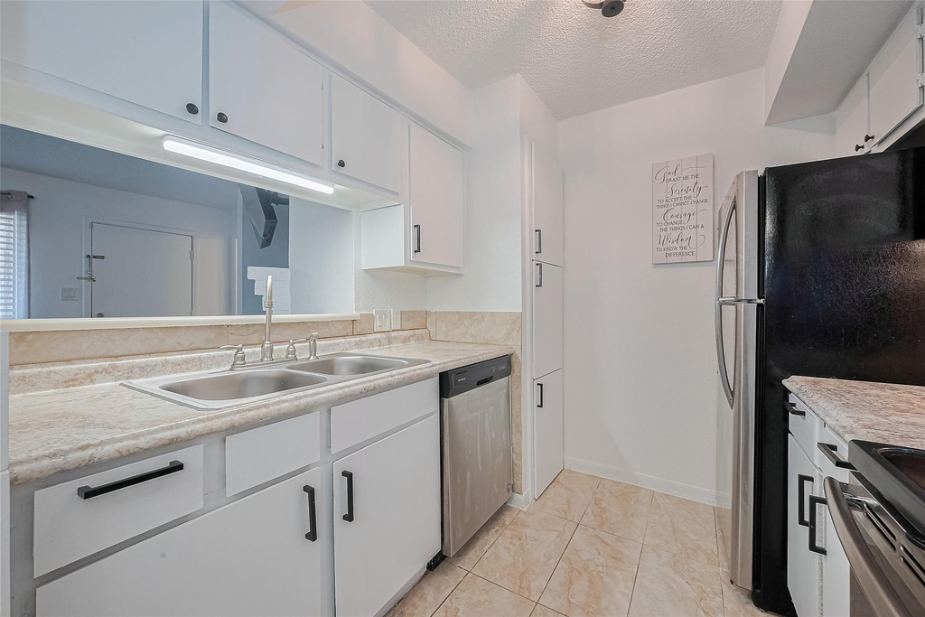 1505 Ward Road - Photo 10