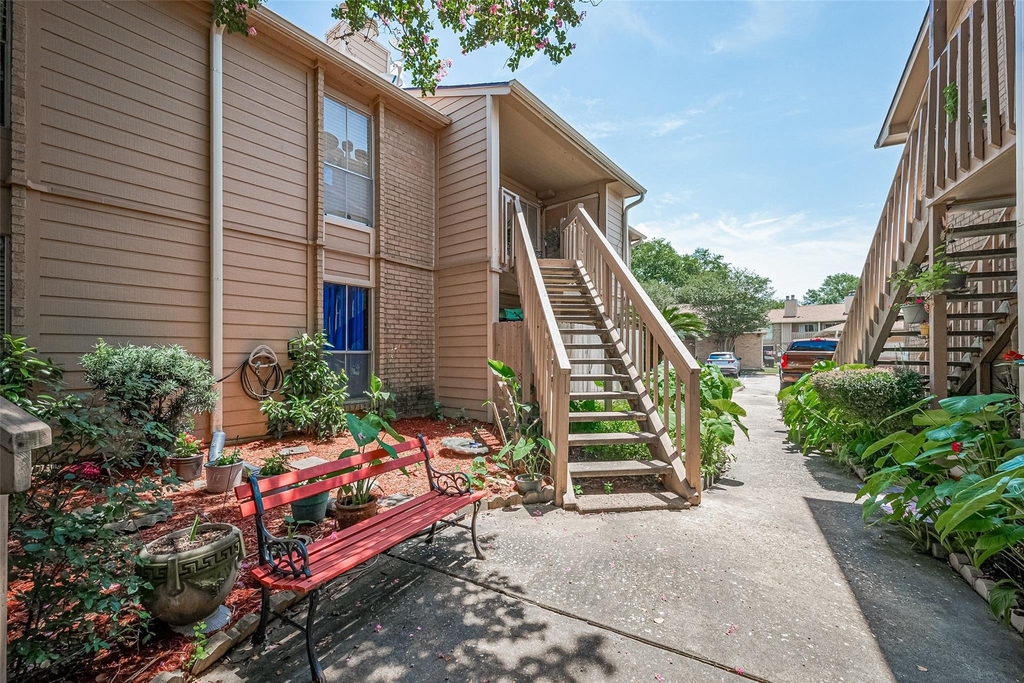 1505 Ward Road - Photo 1