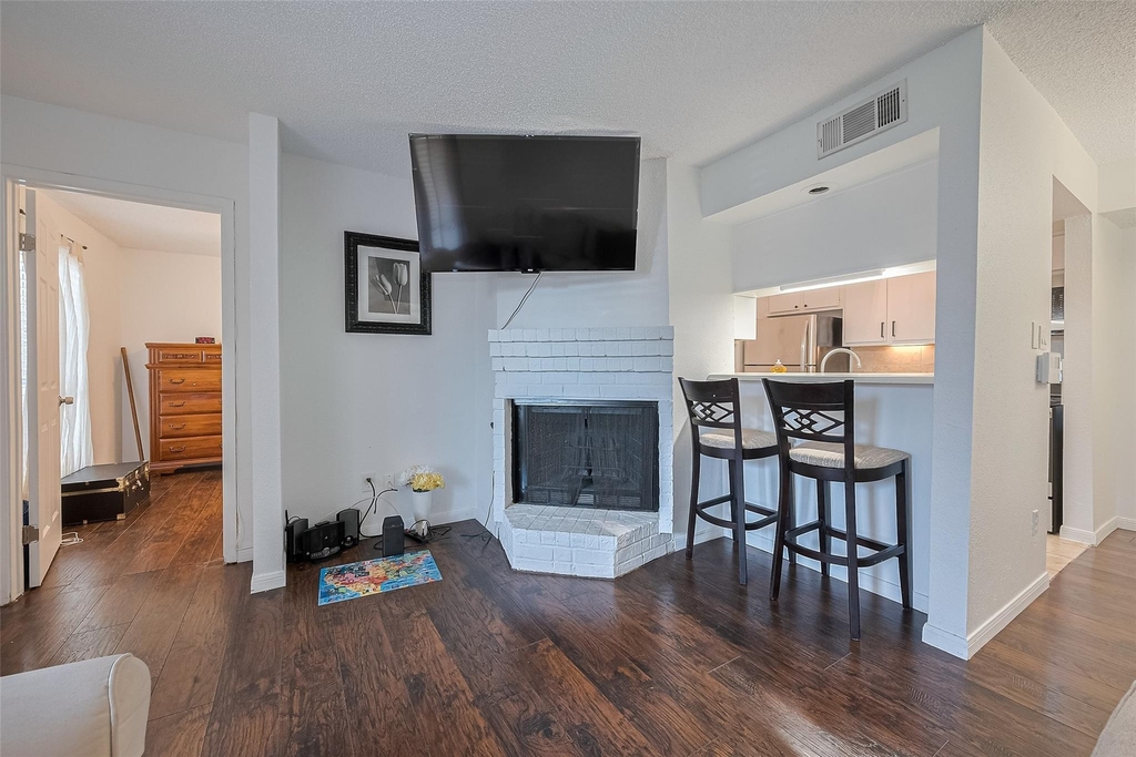 1505 Ward Road - Photo 4