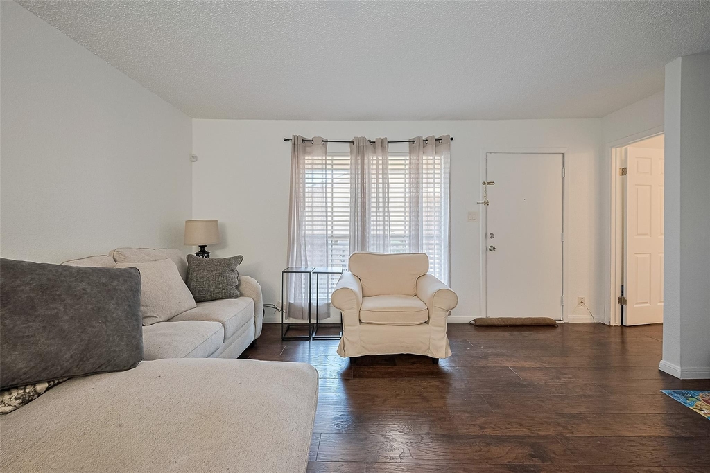 1505 Ward Road - Photo 6