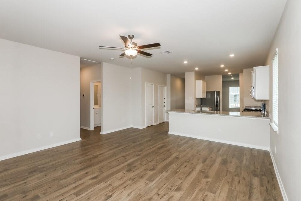 401 San Miguel Creek Drive - Photo 2