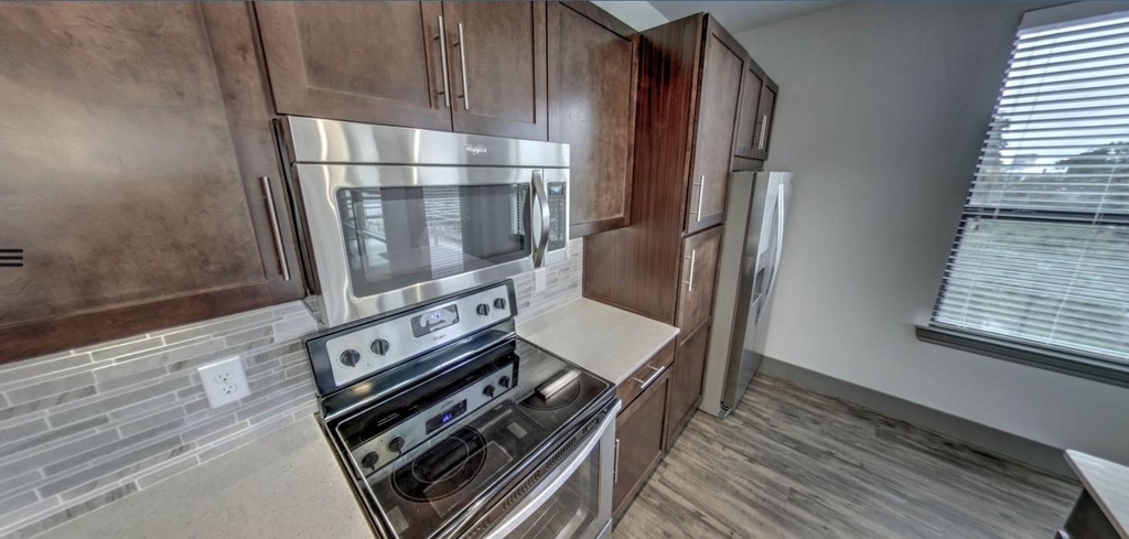 2910 Milam Street - Photo 7