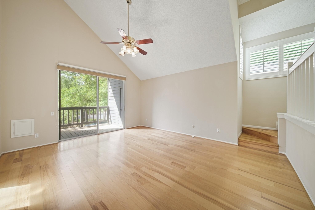 130 Sugarberry Circle - Photo 1