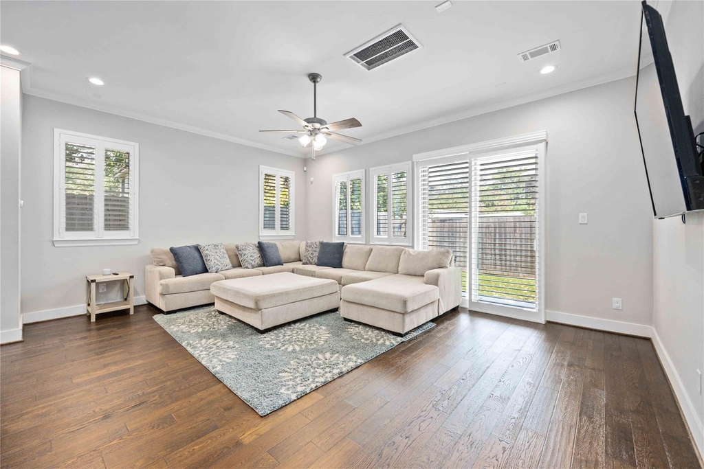 1324 W Pierce St - Photo 6