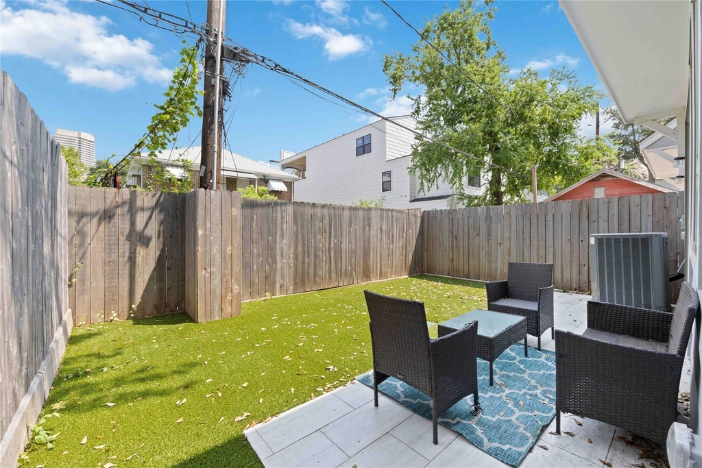 1324 W Pierce St - Photo 11