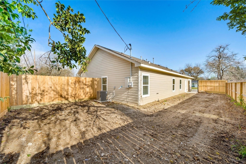 5618 Ridgeway Drive - Photo 5