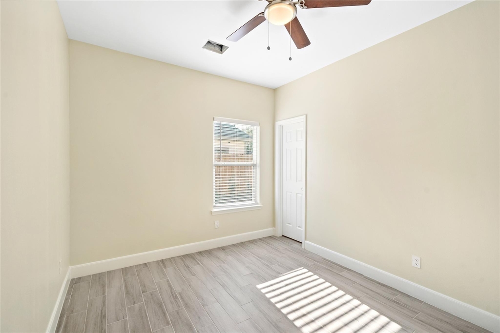 5618 Ridgeway Drive - Photo 16