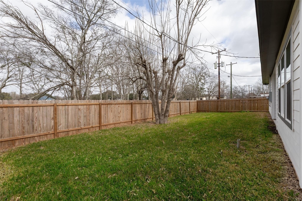 7430 Avenue E - Photo 33