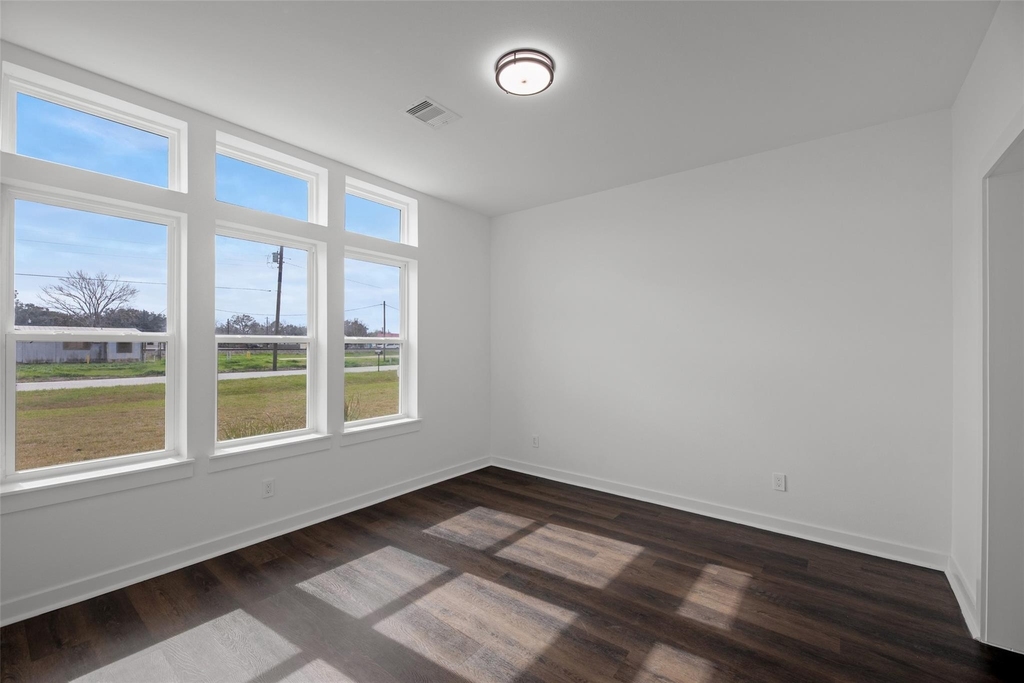 7430 Avenue E - Photo 3