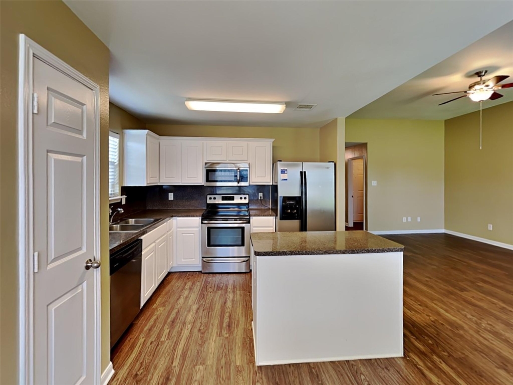 3926 Cloudbluff Lane - Photo 2