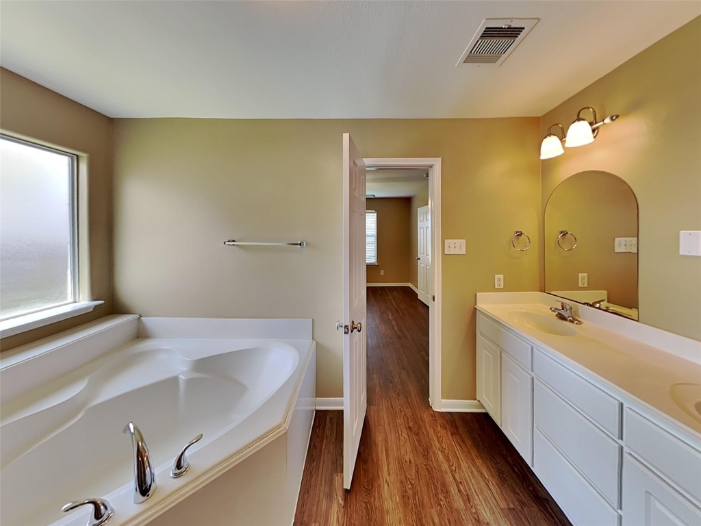3926 Cloudbluff Lane - Photo 8