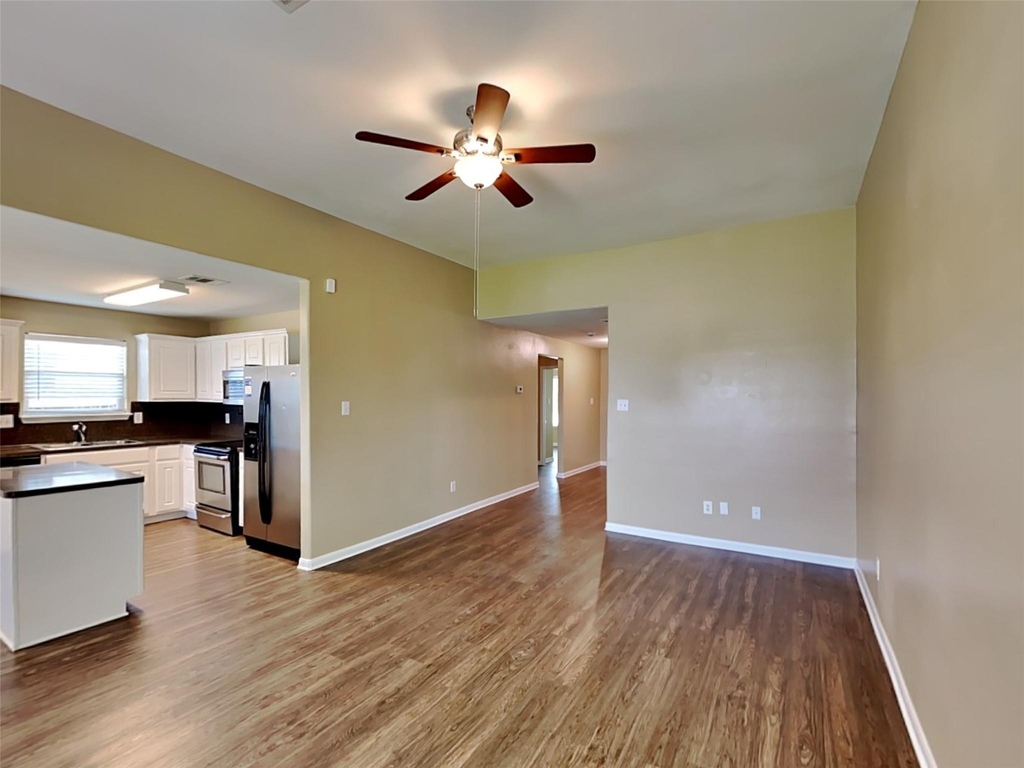 3926 Cloudbluff Lane - Photo 3