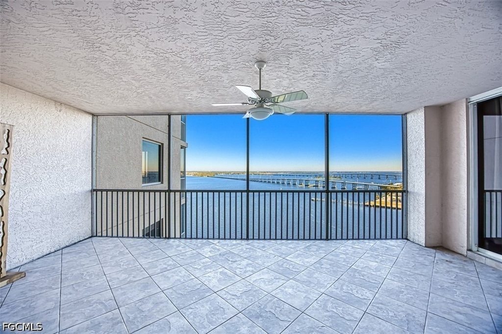 2090 W 1st Street - Photo 3