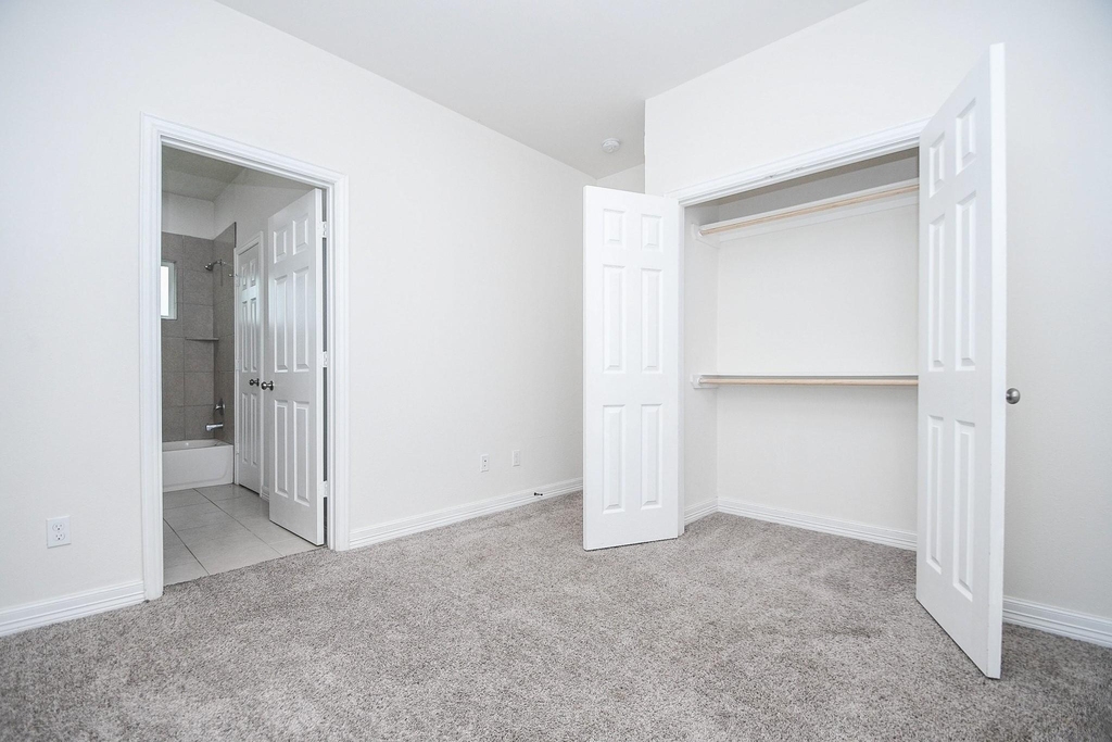 2407 Ferguson Way - Photo 9