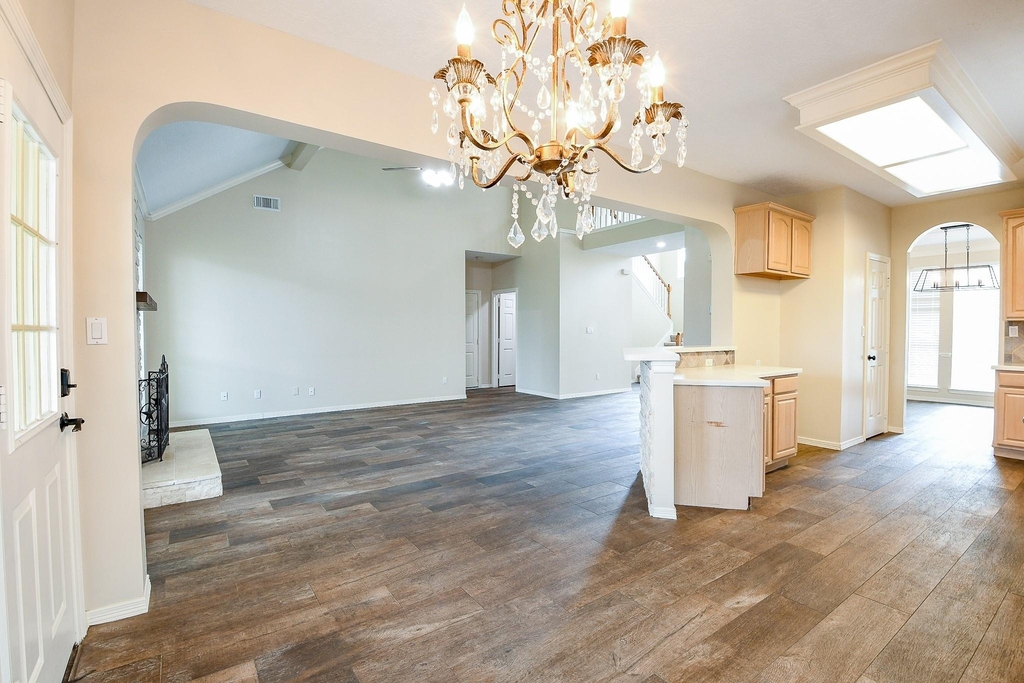 241 Blue Hill Drive - Photo 10