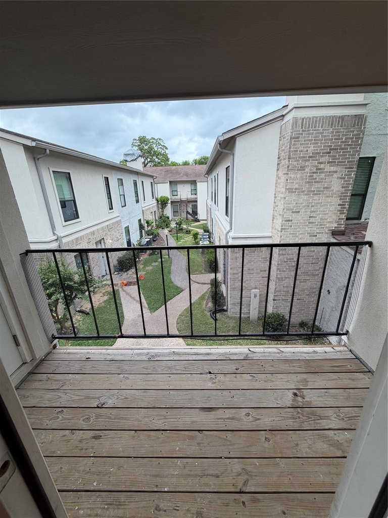 2425 Augusta Drive - Photo 6