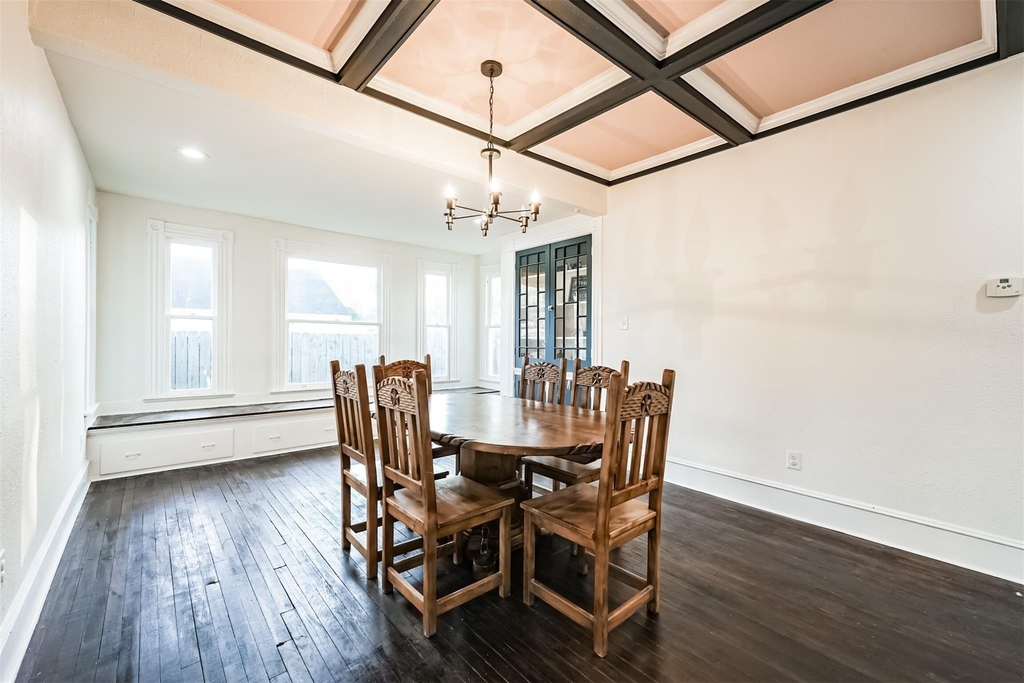 4016 Avenue Q 1/2 - Photo 7