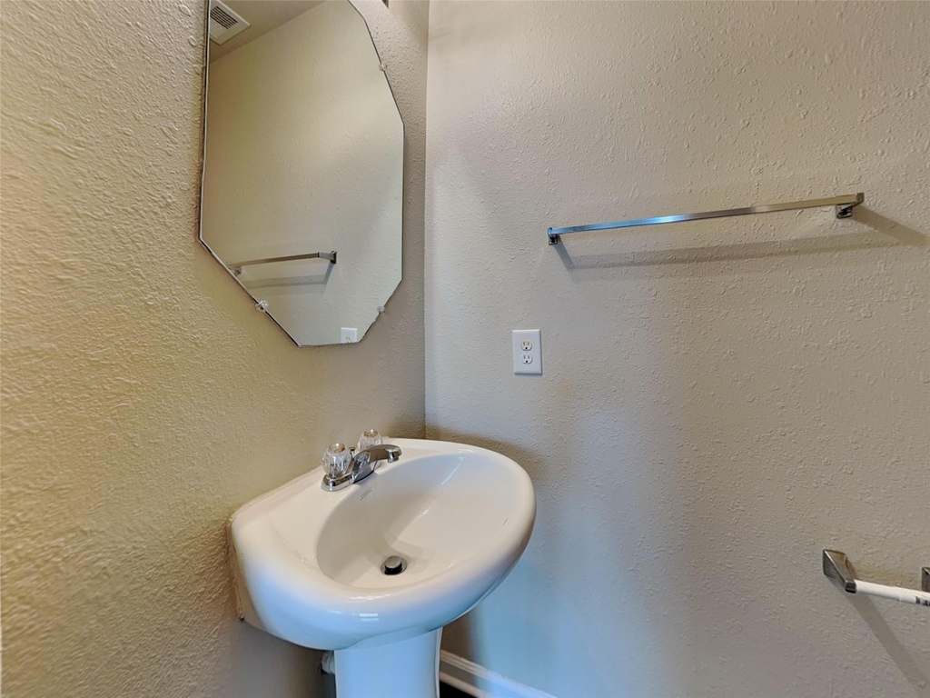2618 Bammelwood Drive - Photo 15