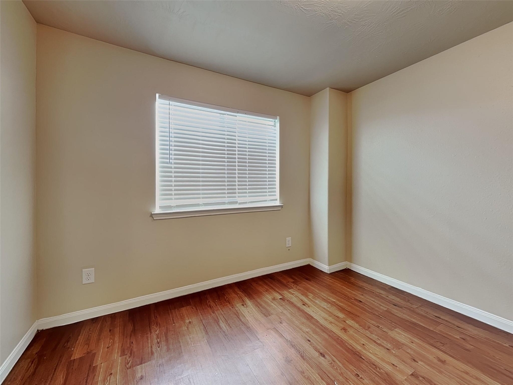 2618 Bammelwood Drive - Photo 11