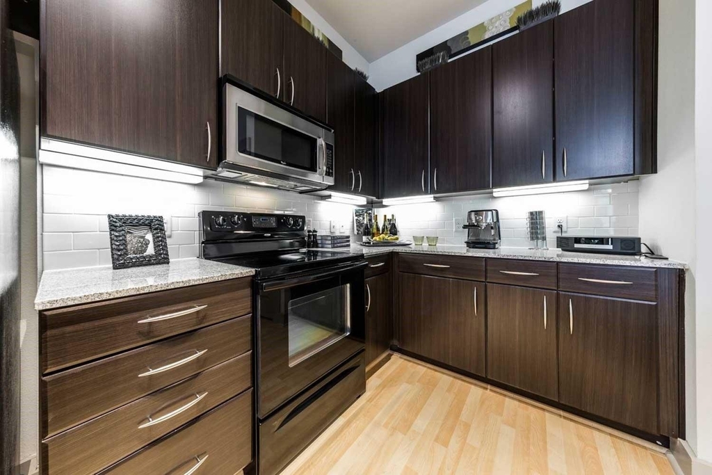 2525 S Voss Road - Photo 21