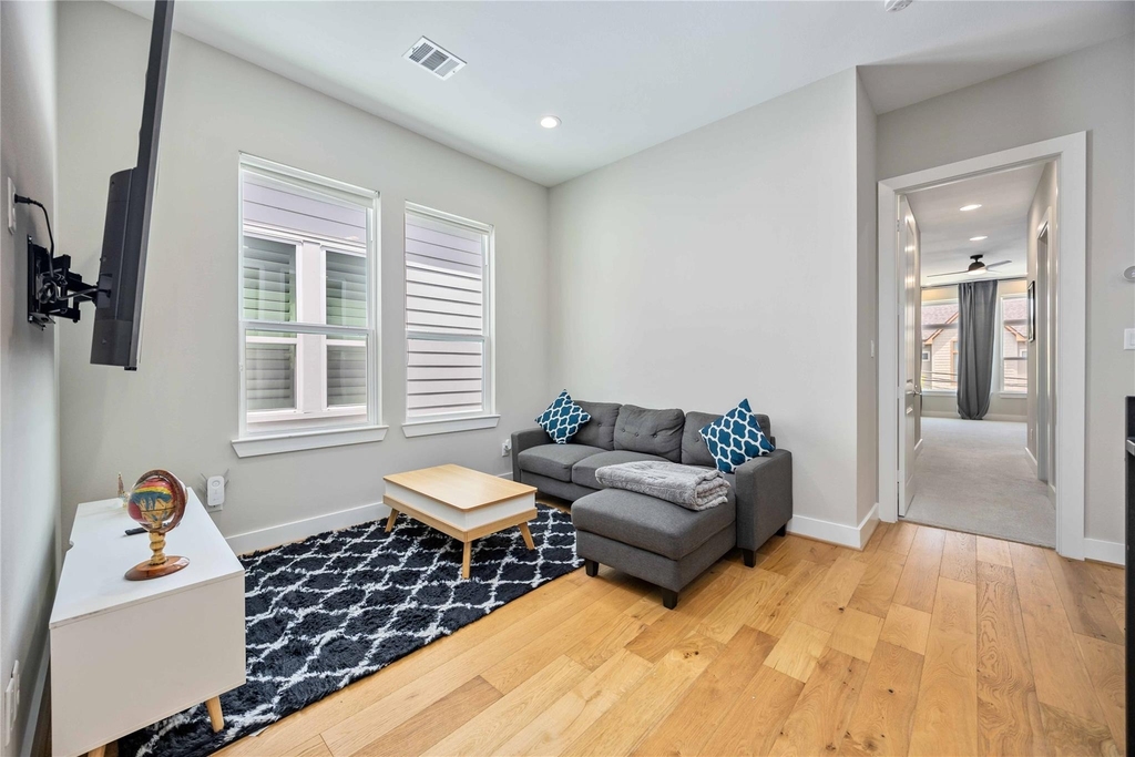 5821 Kansas Street - Photo 15