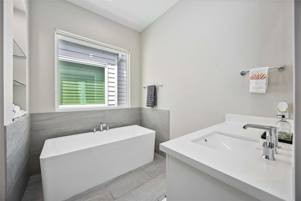 5821 Kansas Street - Photo 22
