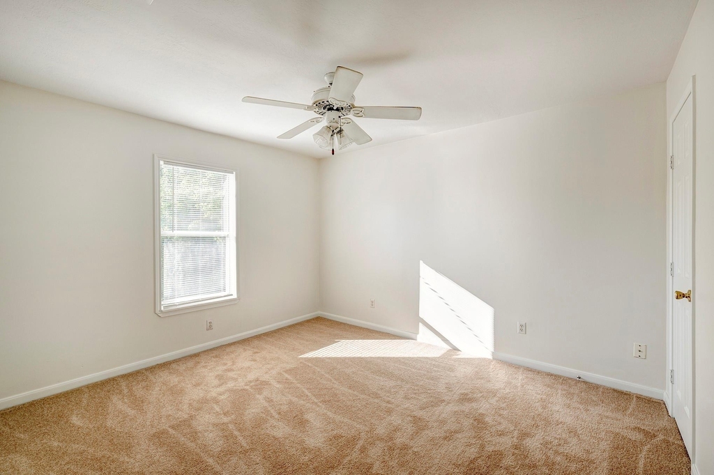 309 W 21st 1/2 Street - Photo 6