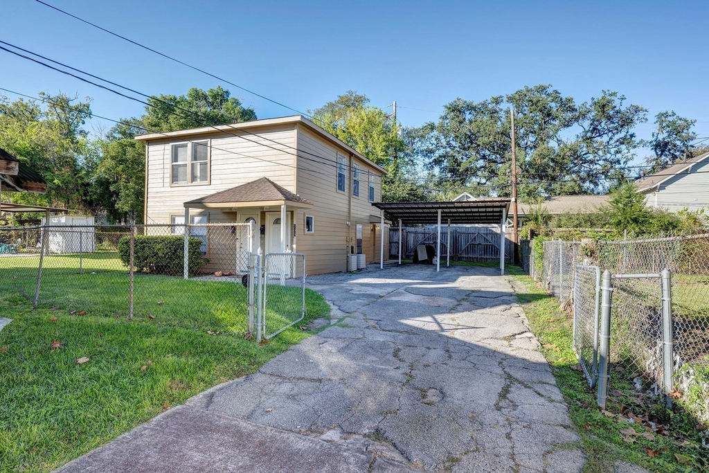 309 W 21st 1/2 Street - Photo 3