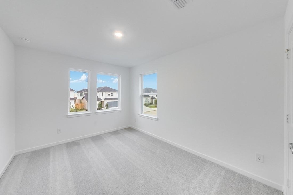 21903 Wycombe Terrace Way - Photo 22