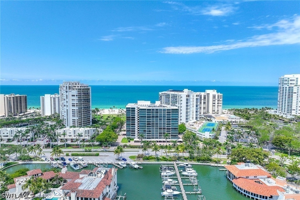 4031 Gulf Shore Boulevard N - Photo 2