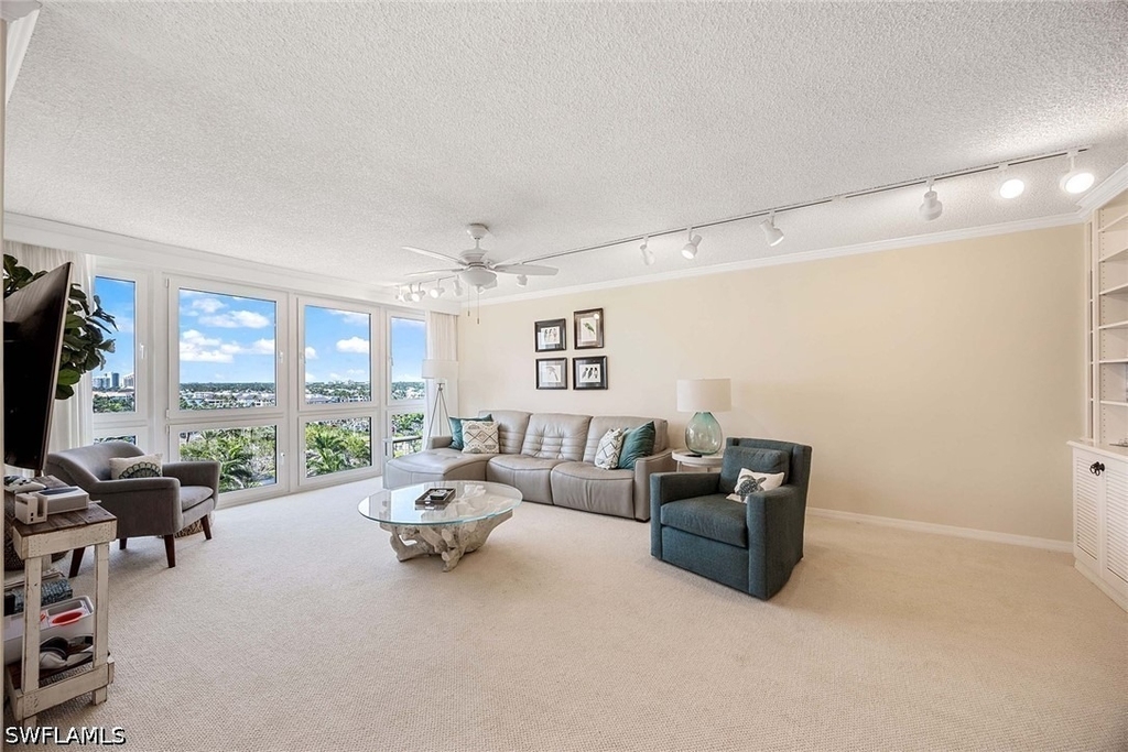 4031 Gulf Shore Boulevard N - Photo 12