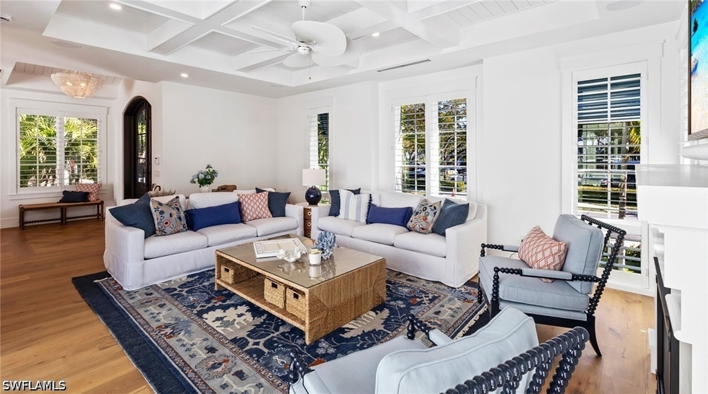 844 8th Street S - Photo 4