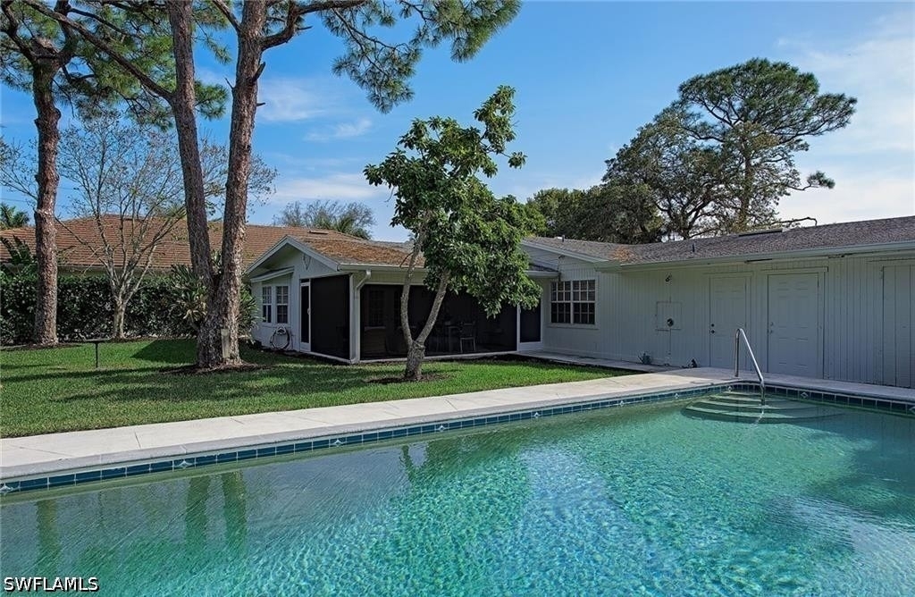 1281 Diana Avenue - Photo 2