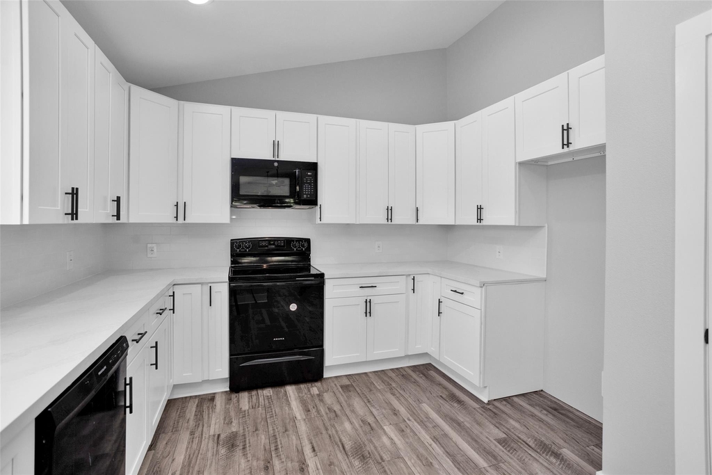 101 April Point Place - Photo 24