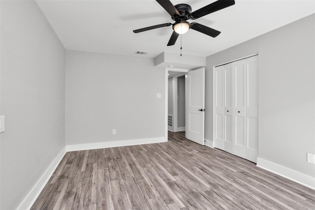 101 April Point Place - Photo 10