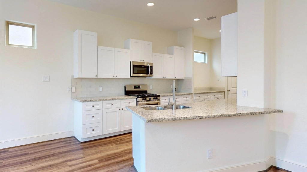 155 Benjis Place - Photo 9
