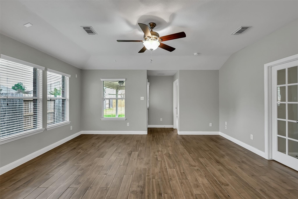 3011 Crescent Oaks Park Lane - Photo 11