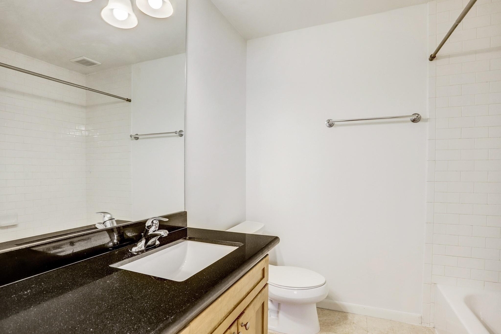 415 Hawthorne Street - Photo 4