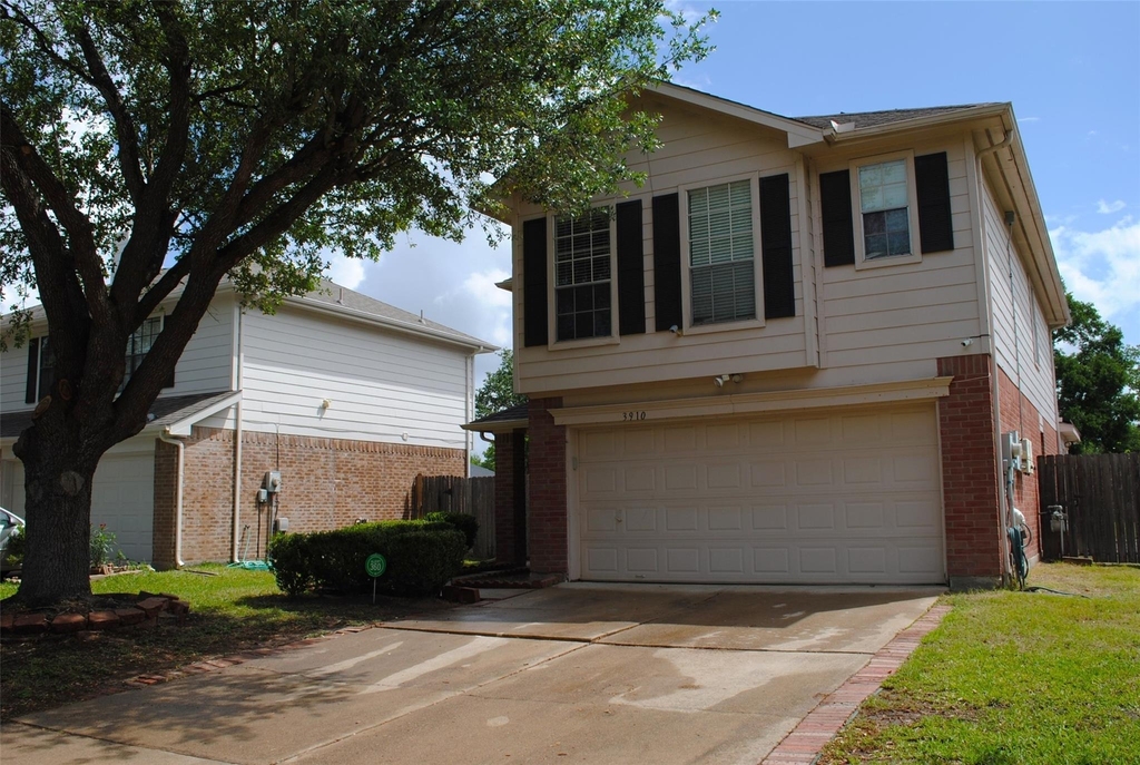 3910 Starbridge Pointe Lane - Photo 1