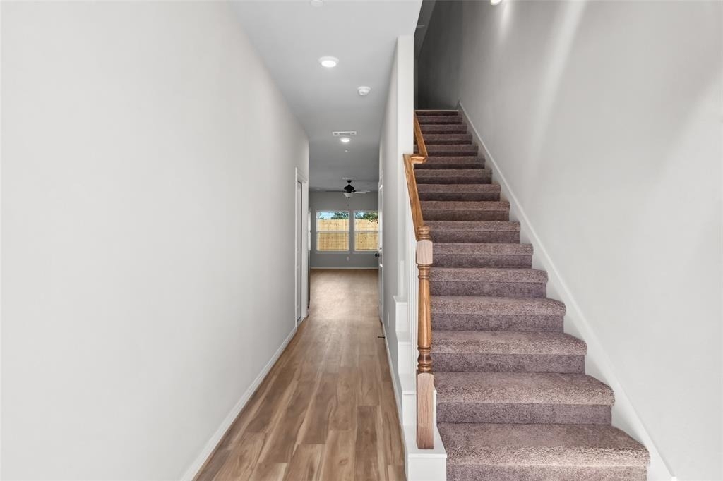 800 N Thompson Street - Photo 1