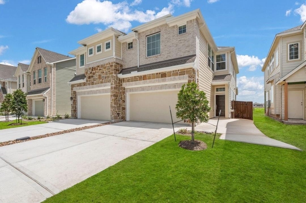 5234 Capricorn Way - Photo 0