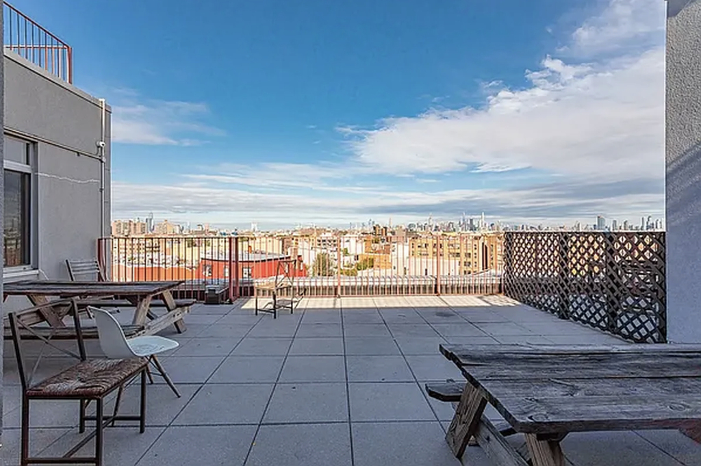 Flushing Avenue & Noll Street - Photo 9