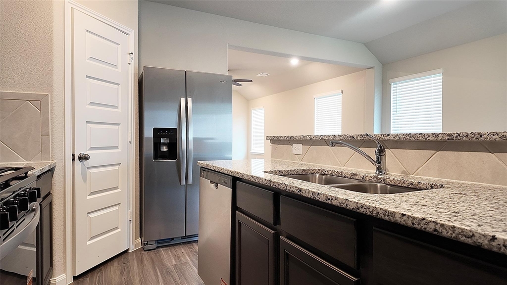 5127 Shelby Katherine Drive - Photo 2