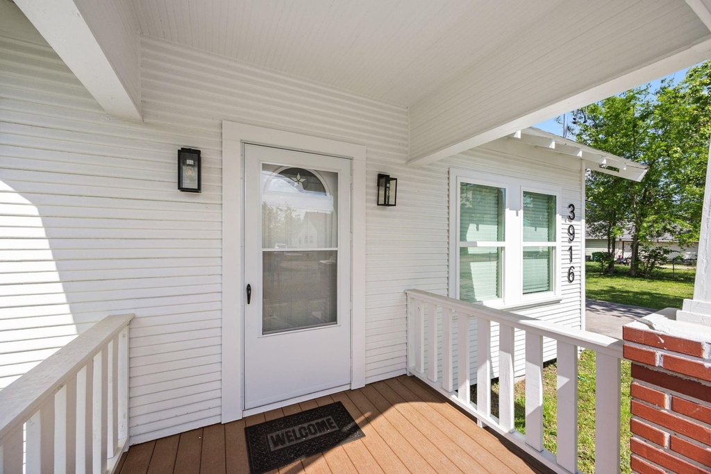 3916 Kennon Street - Photo 1