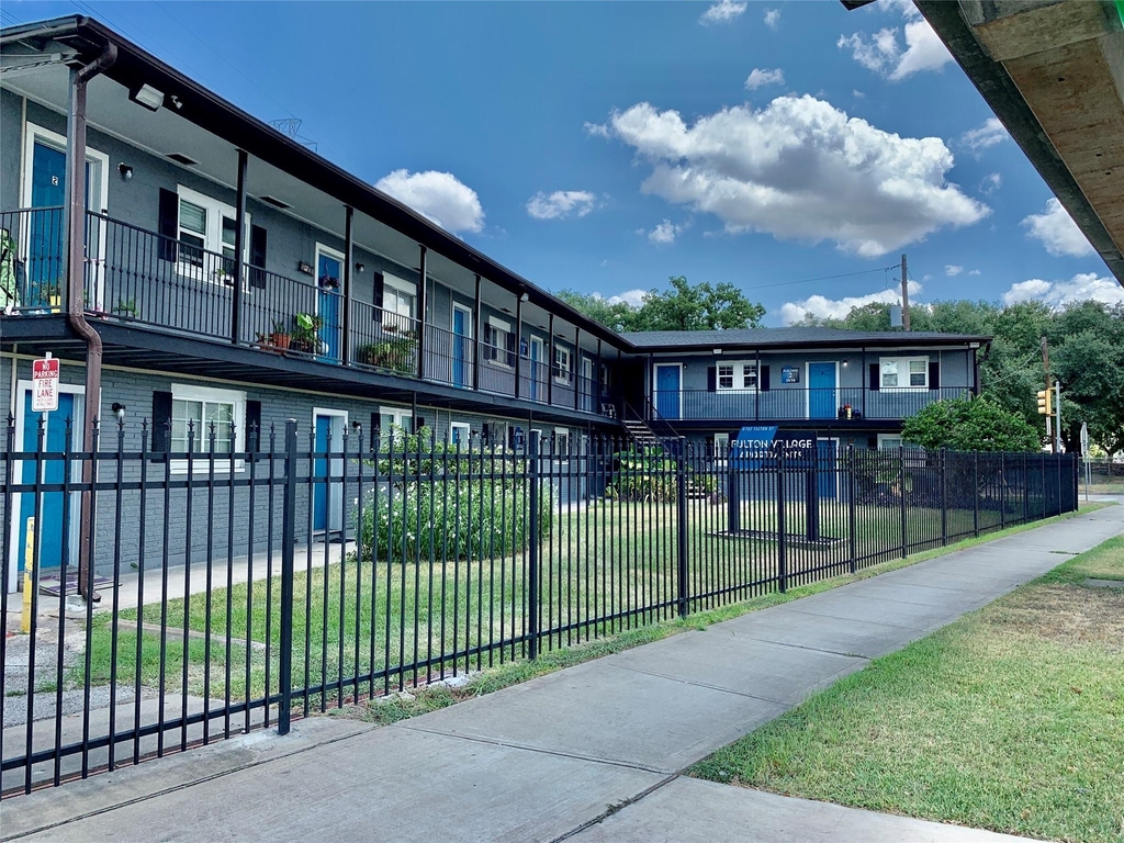 6702 Fulton Street - Photo 6